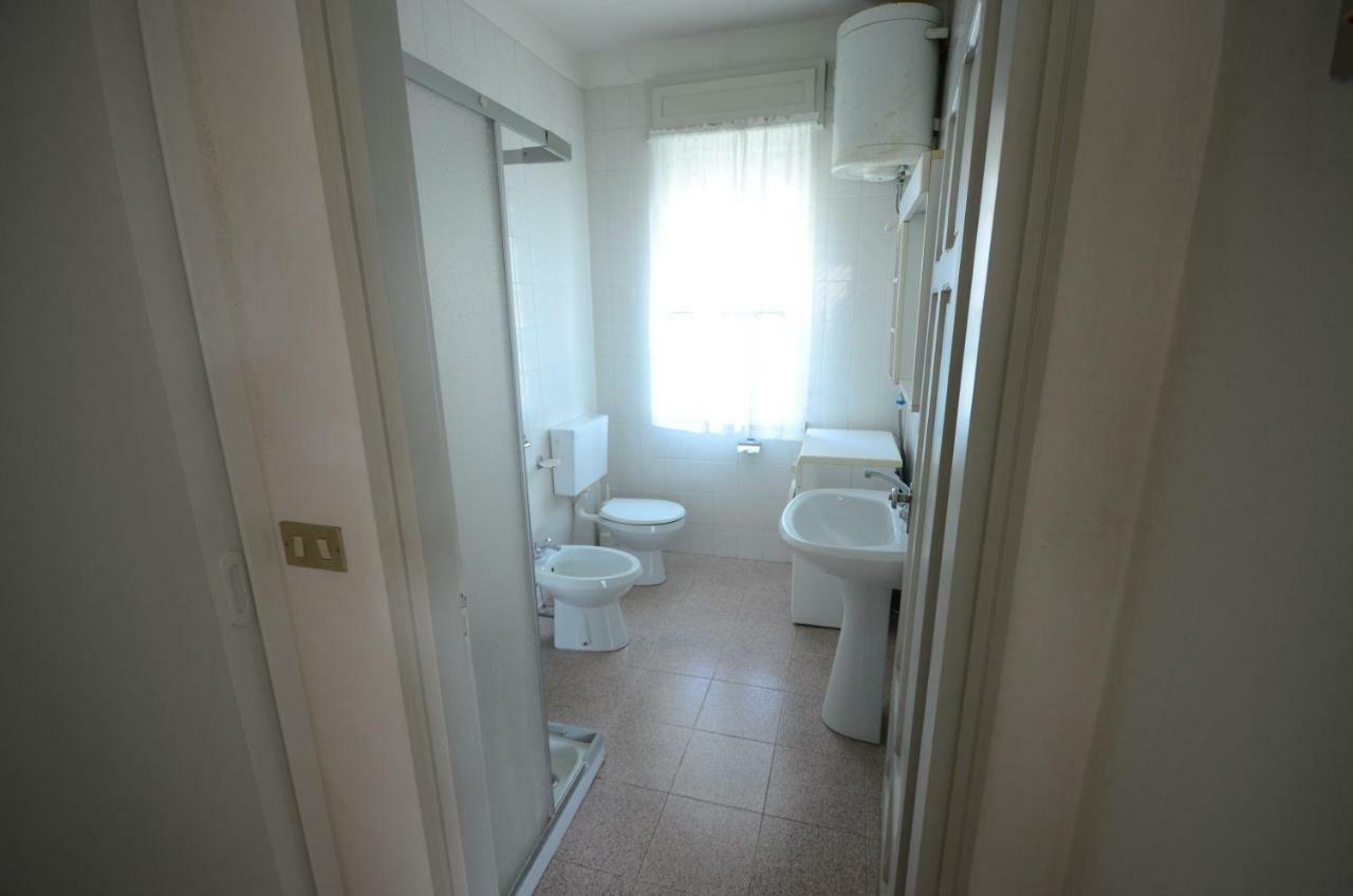 Villa Terry Линяно Сабиадоро Екстериор снимка